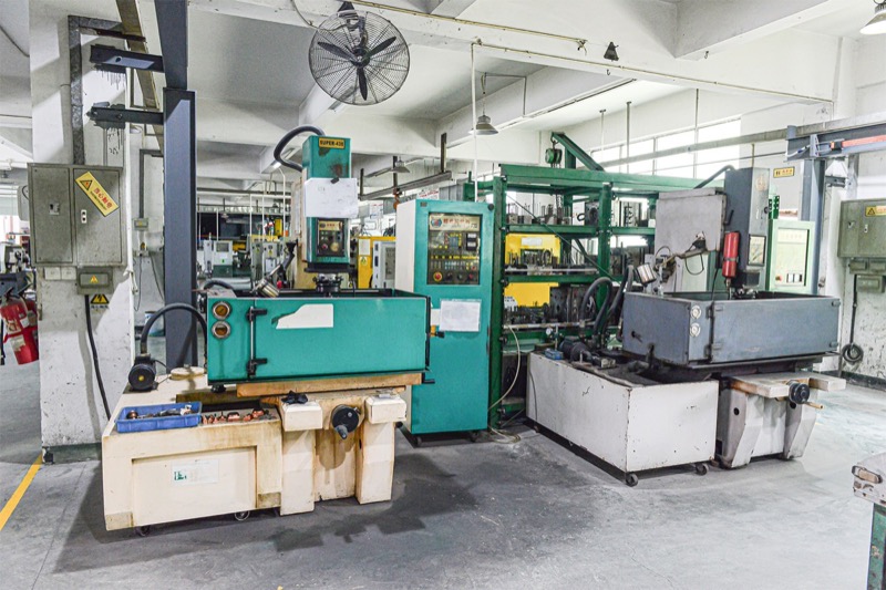 EDM Spark Erosion Machine