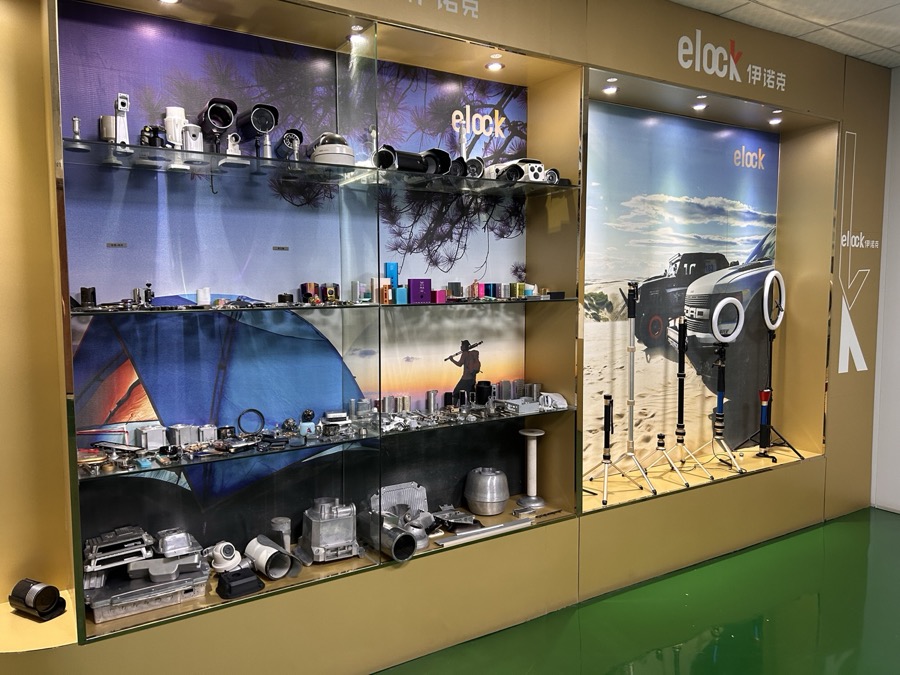 Showroom Cases