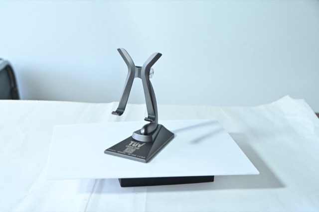 TÜV Saarland-Certified Precision Folding Metal Stand